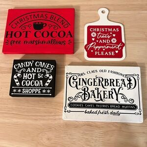 Set of 4 small Christmas signs